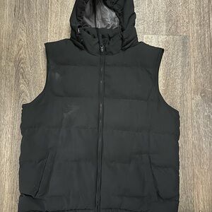 Covington Men's Black Hooded Vest